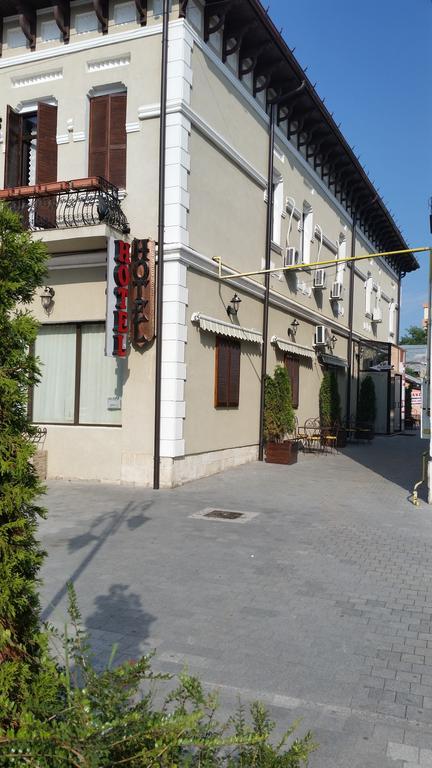 Hotel Corso Buzău Extérieur photo