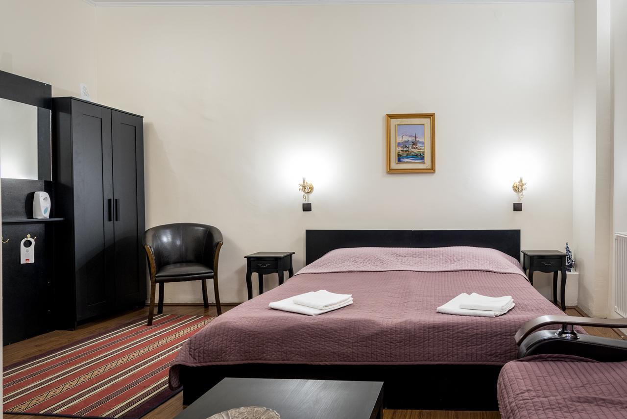 Hotel Corso Buzău Extérieur photo